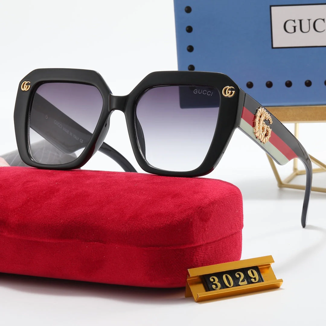 4 Colors Fashion Double G Striped Frame Sunglasses - Image 6