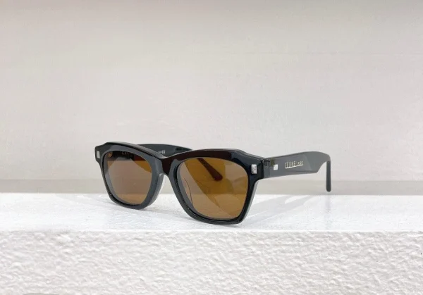 Rectangular Cat Eye SunglassesL40058I Black Women's Sunglasses